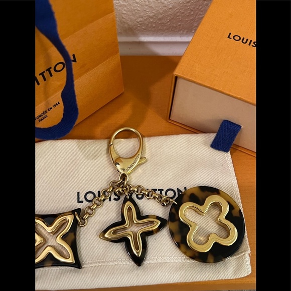 🐯Louis Vuitton Key Chain🐯 - Picture 3 of 16